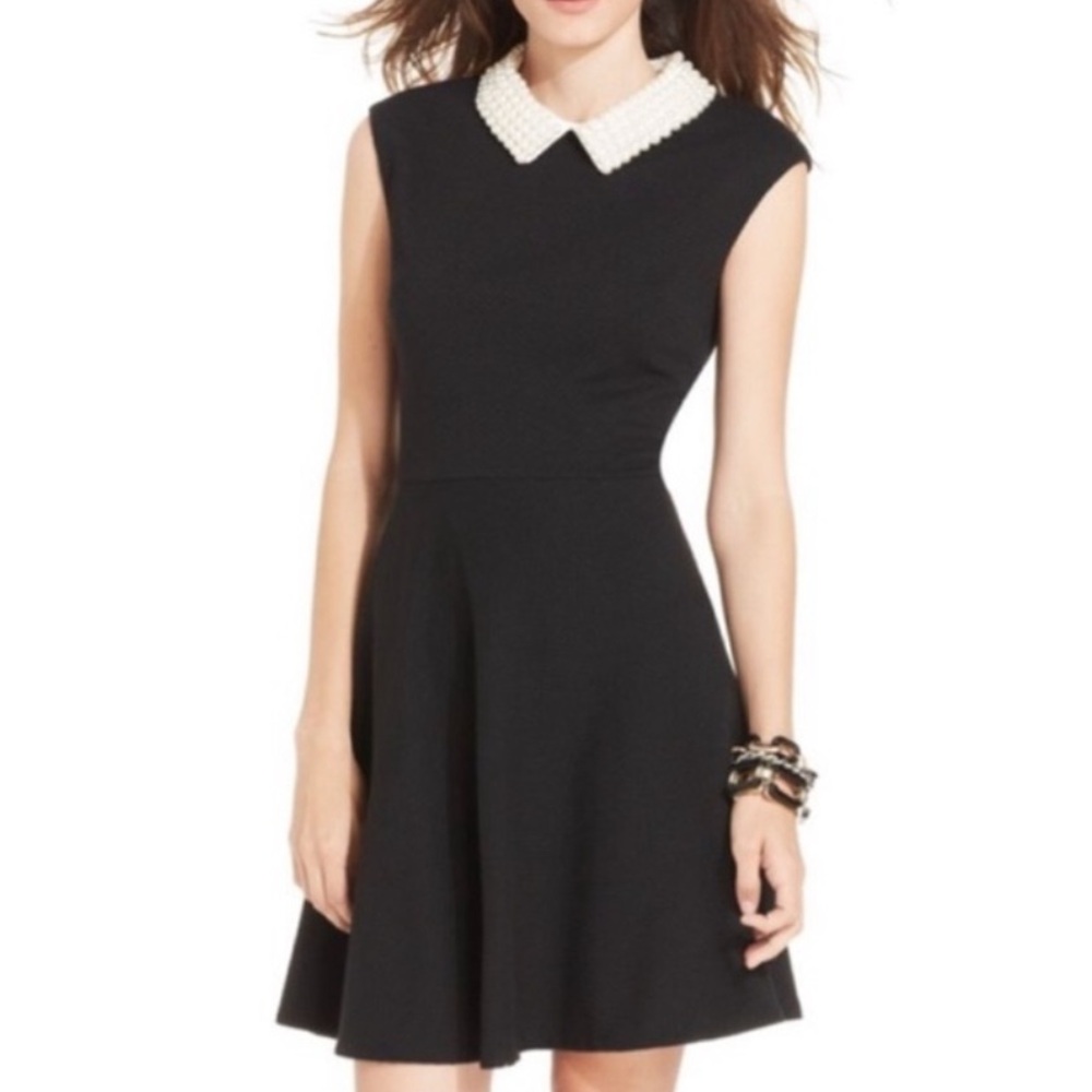 Pre-owned Betsey Johnson Pearl Collar Scuba Crepe Dress. Size 12.